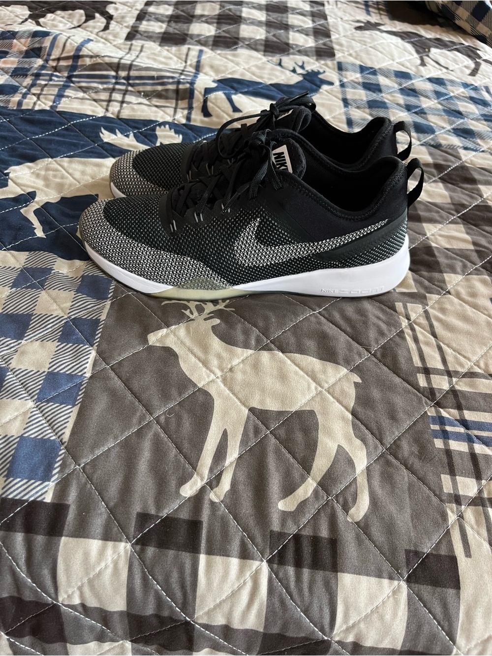 EUC NIKE ZOOM SIZE 8 - Picture 2 of 7